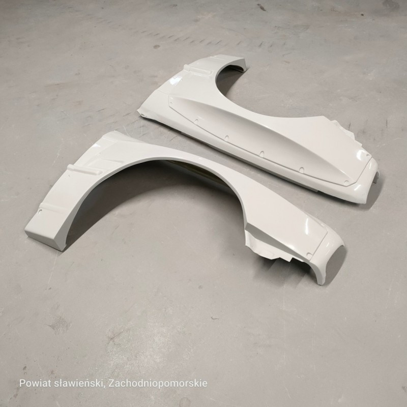 ALETAS DELANTERAS ESTILO PANDEM PARA BMW E30