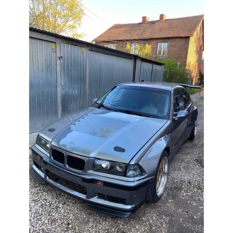 CAPO CON TOMA DE AIRE BMW E36 COUPE/CABRIO