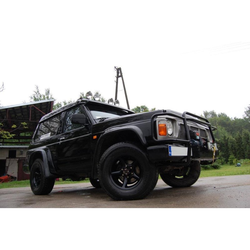 FRP Front Arches for Nissan Patrol GR I Y60